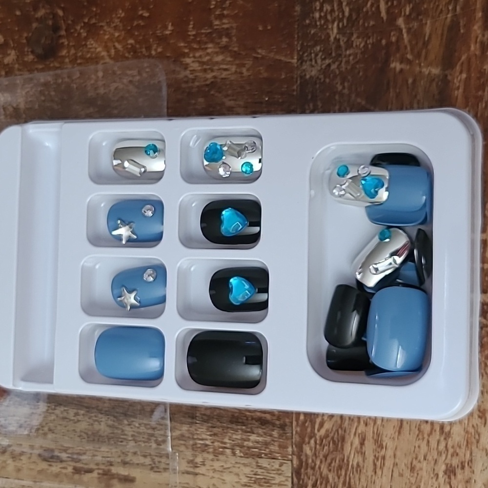 Rhinestone Stars & Hearts Press On Nails